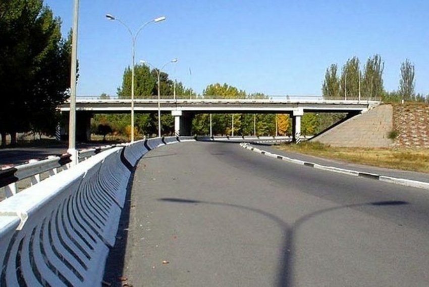 Водителей и пассажиров аэропорта просят заранее учитывать изменения при планировании поездок и рассчитывать дополнительное время на дорогу