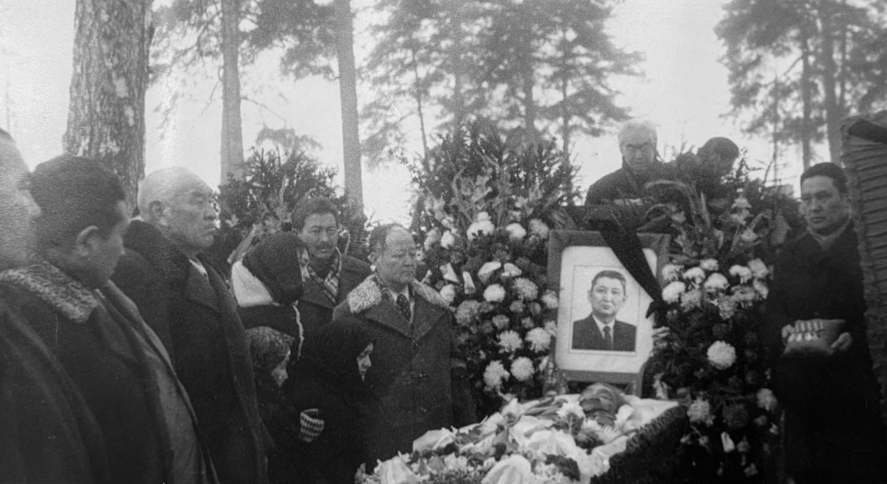Похороны Исхака Раззакова в Москве