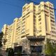 Многоэтажку в центре Бишкека облагородили только с лицевой стороны