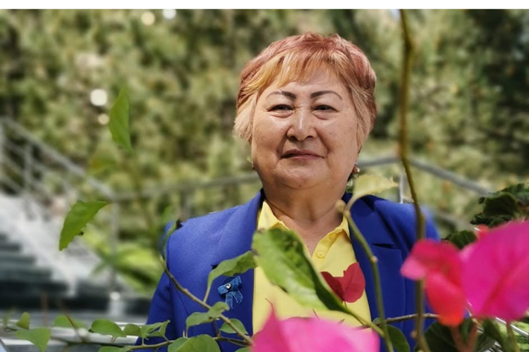 Октом Калыева