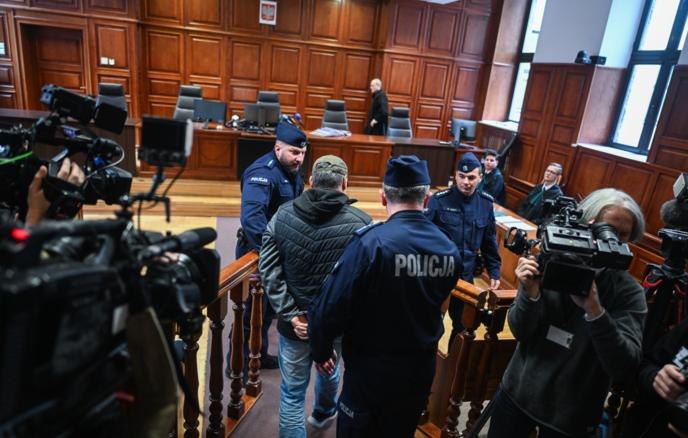 Главный подозреваемый по этому делу Сергей Кузнецов был задержан летом 2025 года в Италии, позже экстрадирован в Германию
