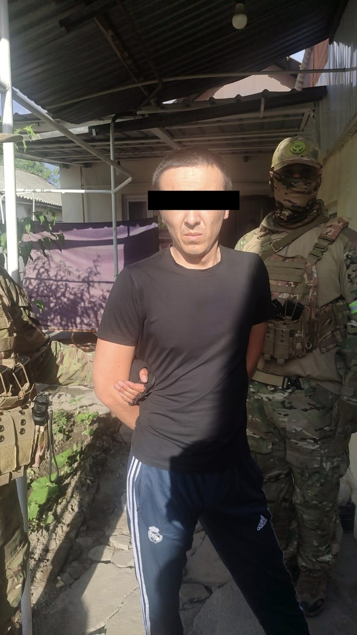 В Бишкеке задержали подозреваемых в сбыте героина. Один из них из ОПГ Кольбаева