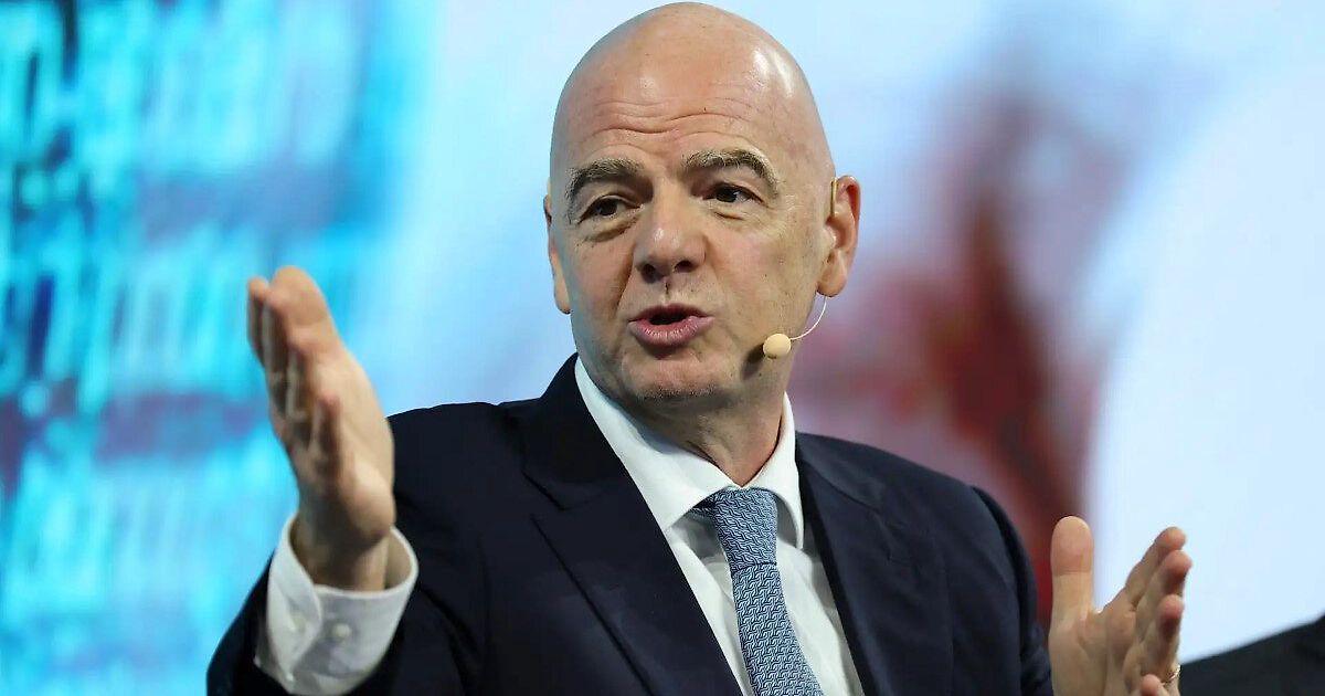 Увеличение числа участников чемпионата мира по футболу до 64 рассматривает глава ФИФА Джанни Инфантино
