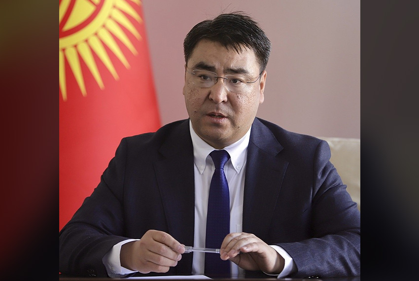 Жанар Акаев