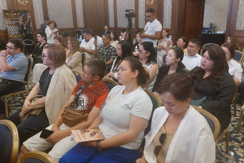 Кыргызско-индийский симпозиум по сотрудничеству в сфере драгоценных камней и ювелирной промышленности прошел в Бишкеке
