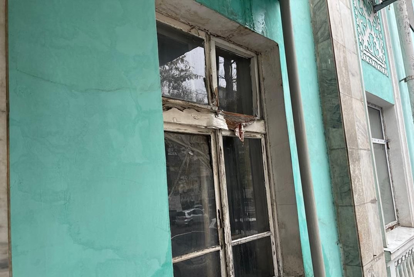 Старое здание училища