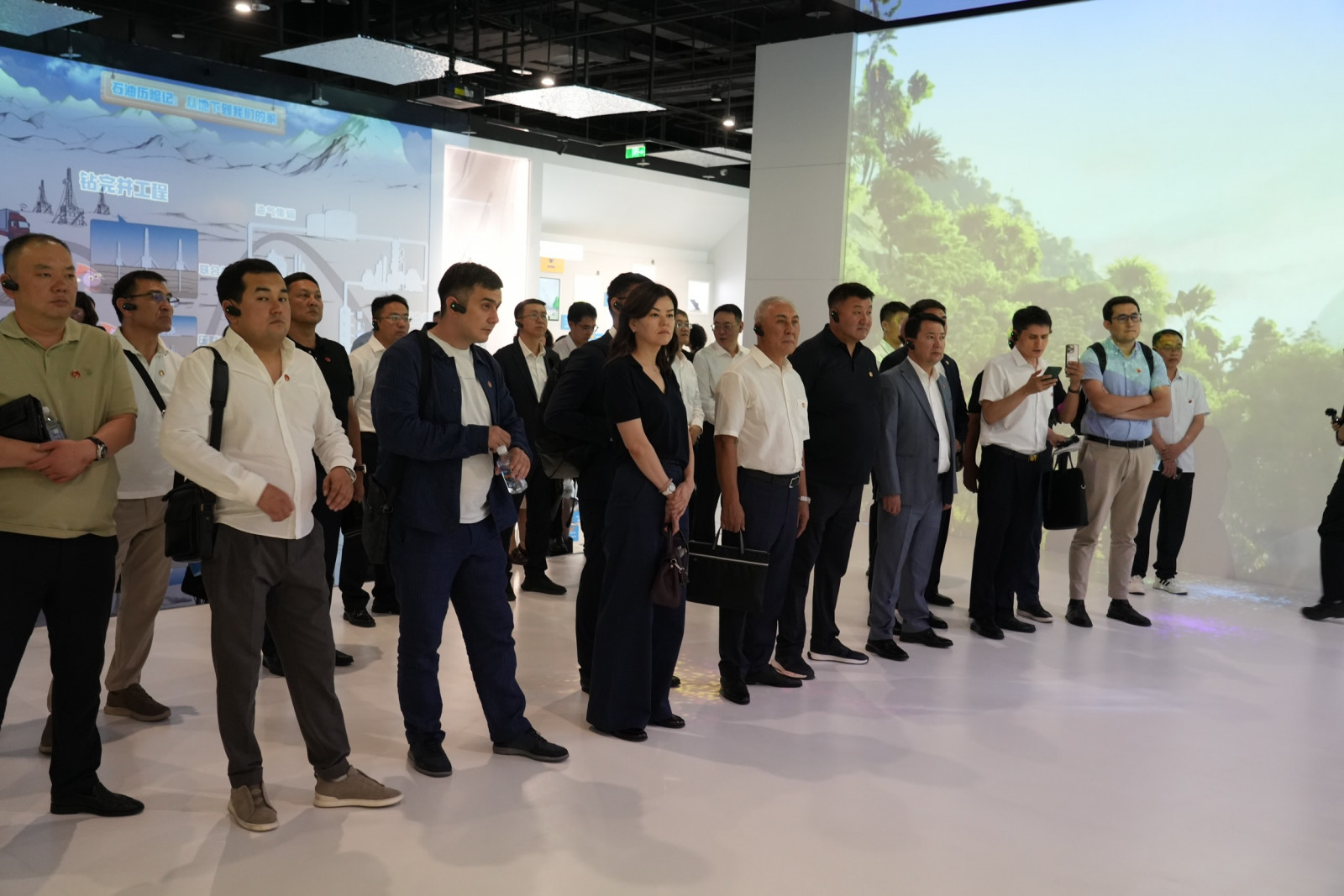 Делегация Кыргызстана посетила китайскую корпорацию Sinopec