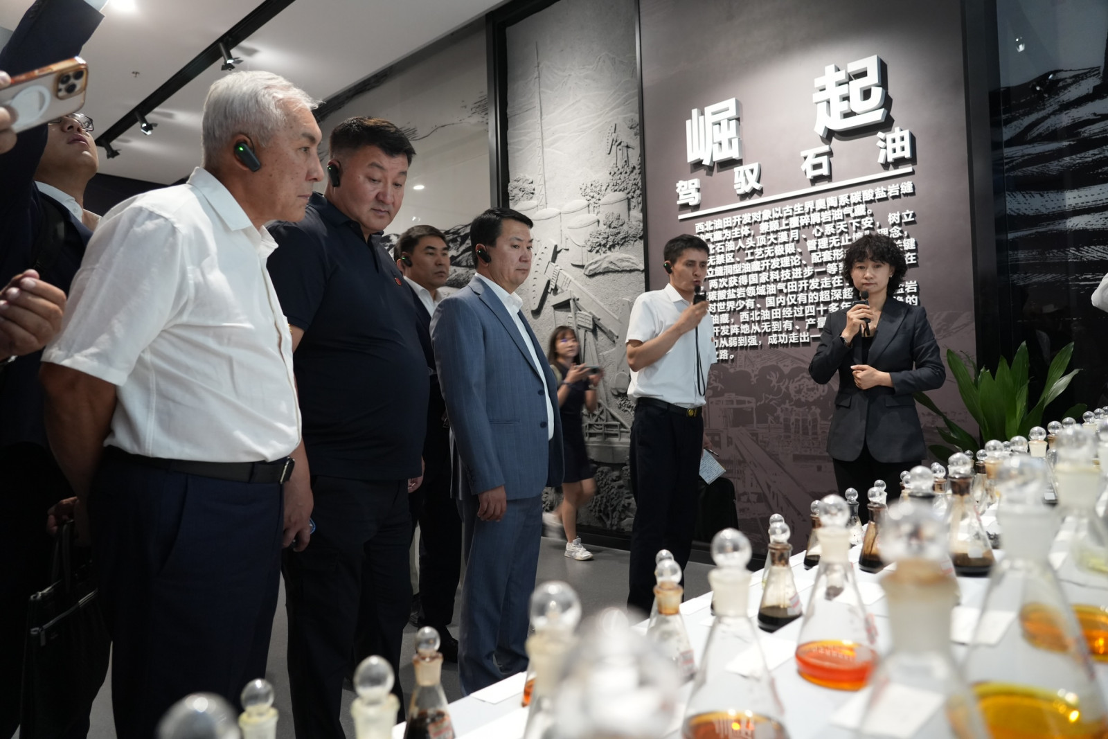 Делегация Кыргызстана посетила китайскую корпорацию Sinopec