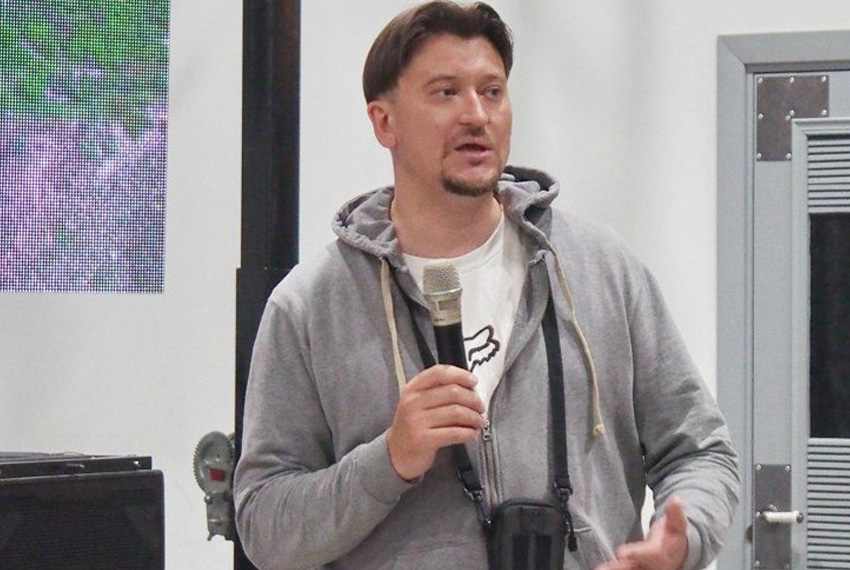 Влад Ушаков