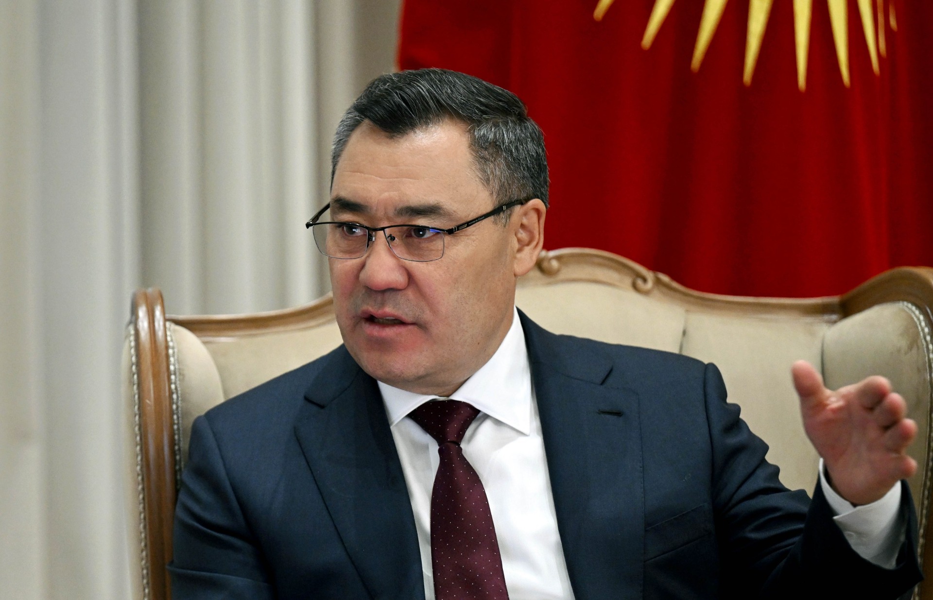 Садыр Жапаров принял верительные грамоты послов Монголии и Казахстана