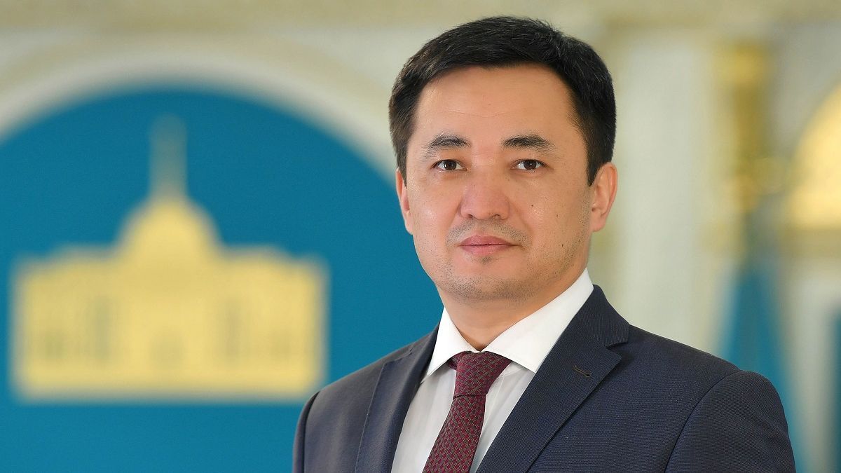 Айбек Дадебай