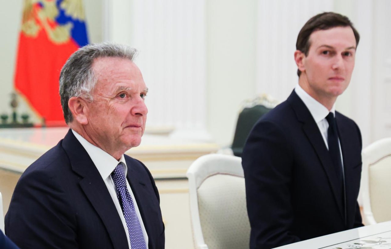 Спецпосланник президента США Стивен Уиткофф и зять Дональда Трампа Джаред Кушнер 5-6 сентября проведут переговоры по урегулированию украинского конфликта в Москве и Киеве