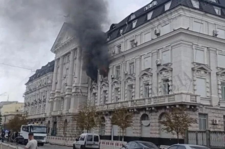 Взрыв произошел в главном здании Службы безопасности Украины в центре Киева