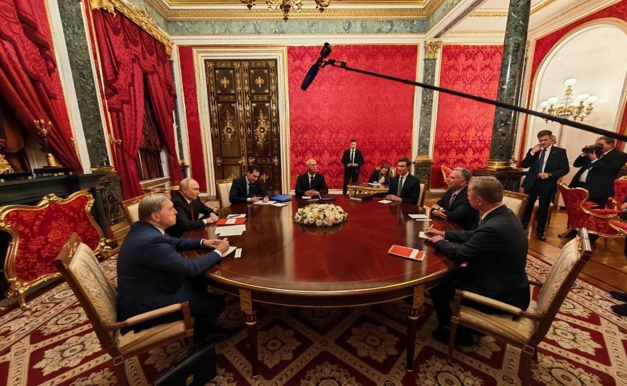 В Москве прошли переговоры президента РФ Владимира Путина с посланниками Дональда Трампа