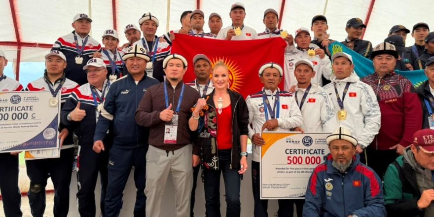 На Всемирных играх кочевников сборная Кыргызстана заняла первое место в ордо
