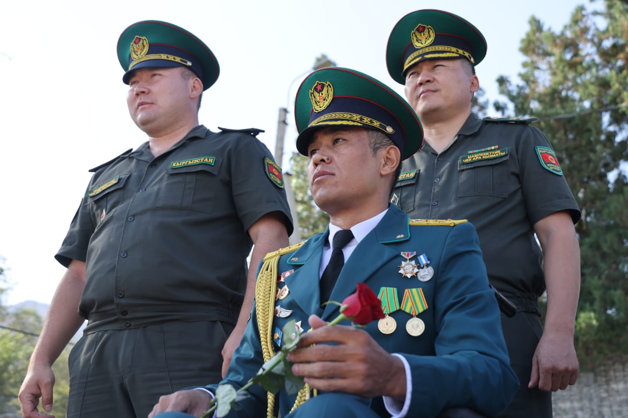 В «Ата-Бейите» почтили память военнослужащих, погибших на границе