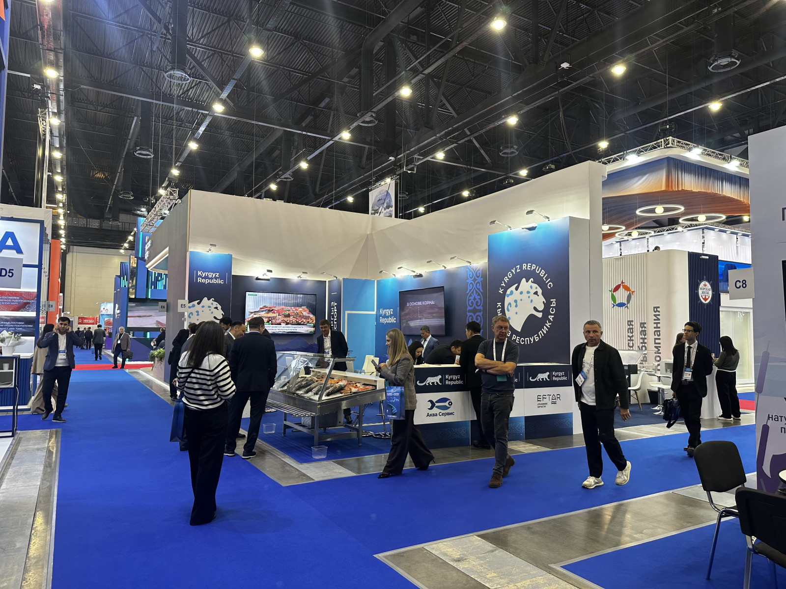Стенд Кыргызстана на выставке Seafood Expo Russia 2026