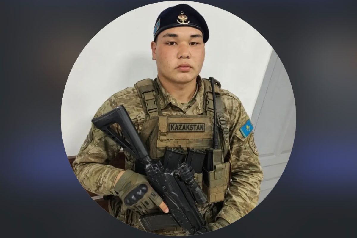 19-летний Бекет Мырзагалиев смог самостоятельно добраться до берега