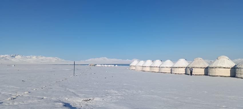 На Сон-Куле наступила зима, конец сентября 2026 года