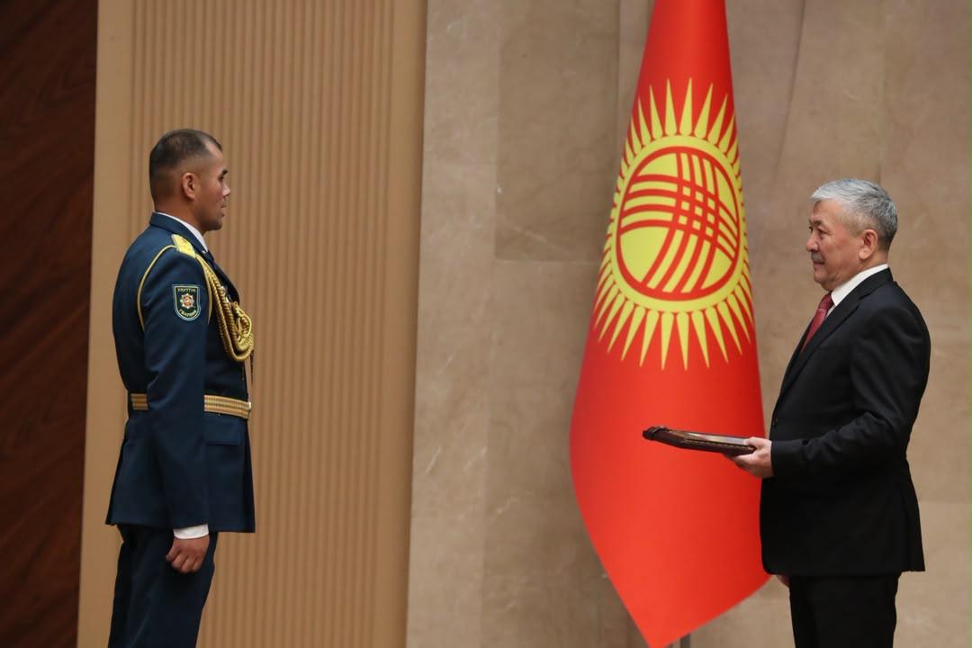 Глава кабинета министров вручил награды 174 представителям разных сфер