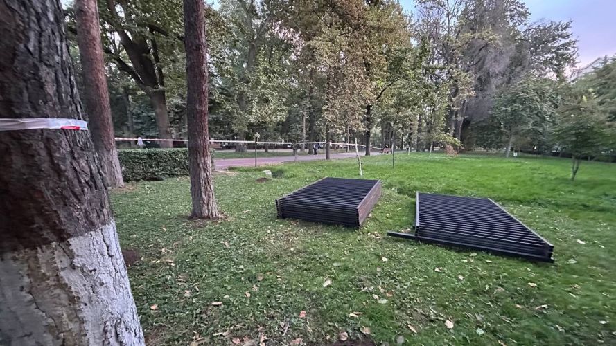 Специальная зона для выгула собак на бульваре Эркиндик