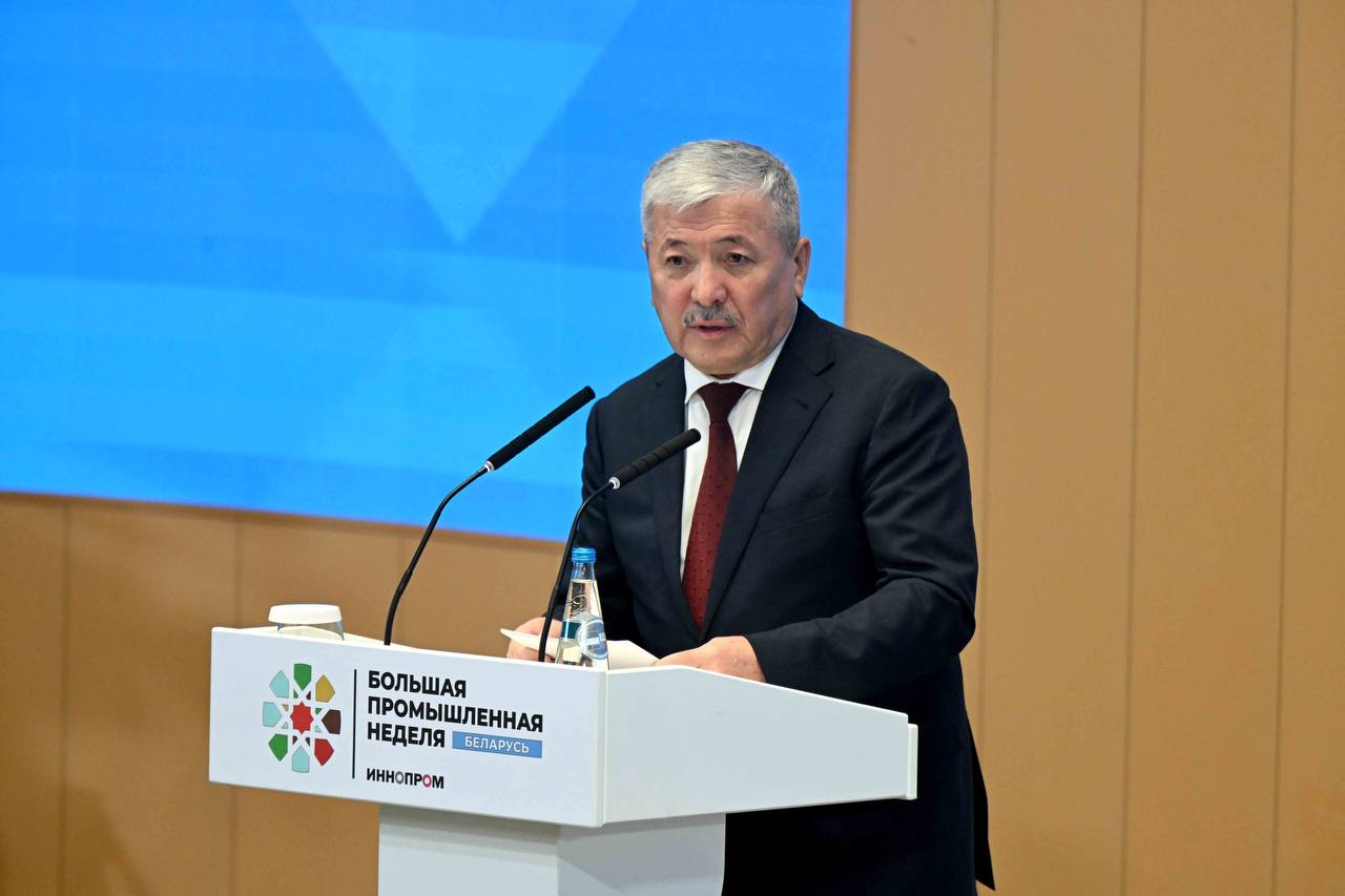 Глава кабмина посетил международную выставку «Иннопром. Беларусь 2026» в Минске