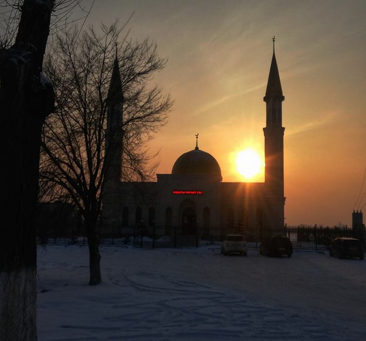 Орынбека Асилбаева. Мечеть по дороге в аэропорт «Манас»