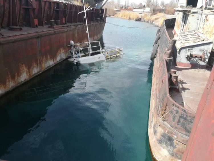 Азиза Момункулова. Затонувший корабль в Балыкчи