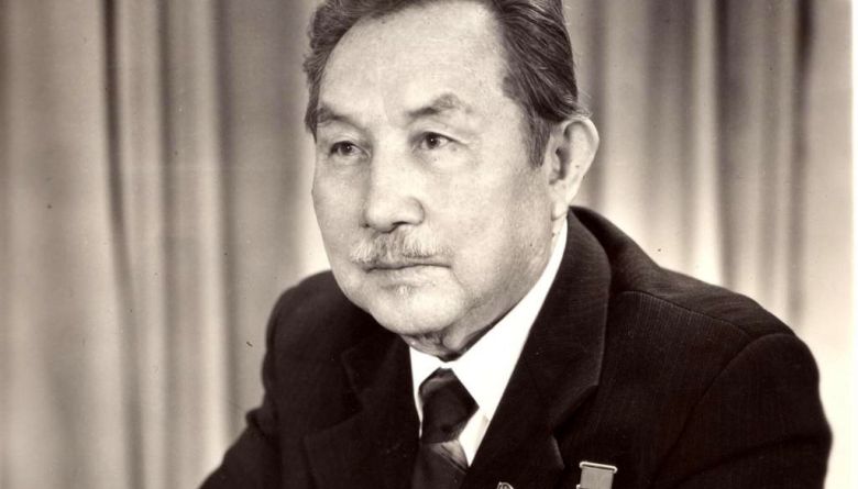 Поэт Аалы Токомбаев