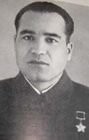 Рузи Азимов