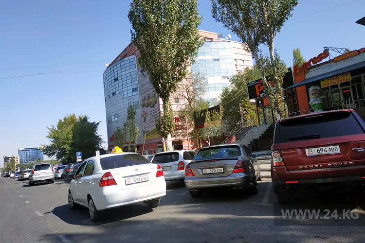 читателя. Чудаки парковки