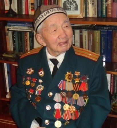 Суюнбай Эралиев